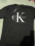 Vand tricouri calvin klein si palm angels