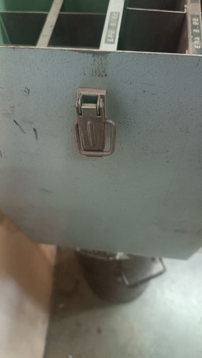Vând aparat pentru uscat electrozi de sudura