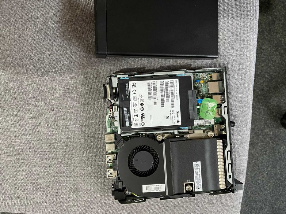 Mini PC HP Elitedesk 705 G3 USFF, 8GB DDR4, SSD 256GB