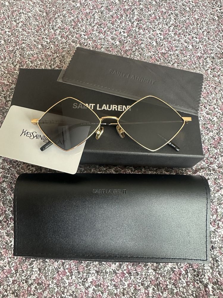 Чисто нови слънчеви очила Saint Laurent