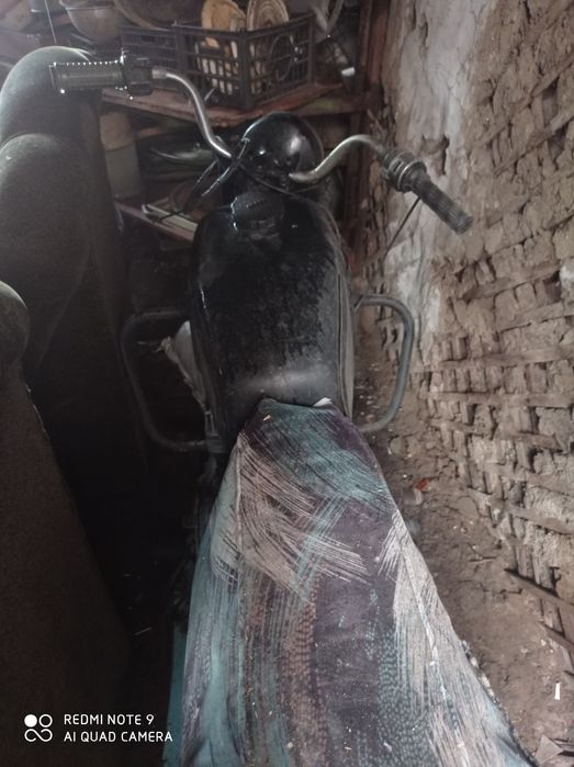 Два мотоцикла Иж