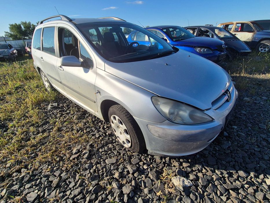 Dezmembrez Peugeot 307 an 2004 motor 2.0 HDI tip RHY si 1.4 i 16v 90