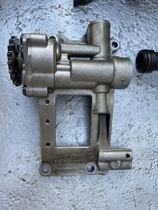 Картер/ маслена помпа/ капак БМВ М57 (karter e90 286)