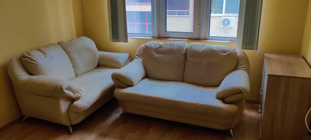 2 дивана за продан