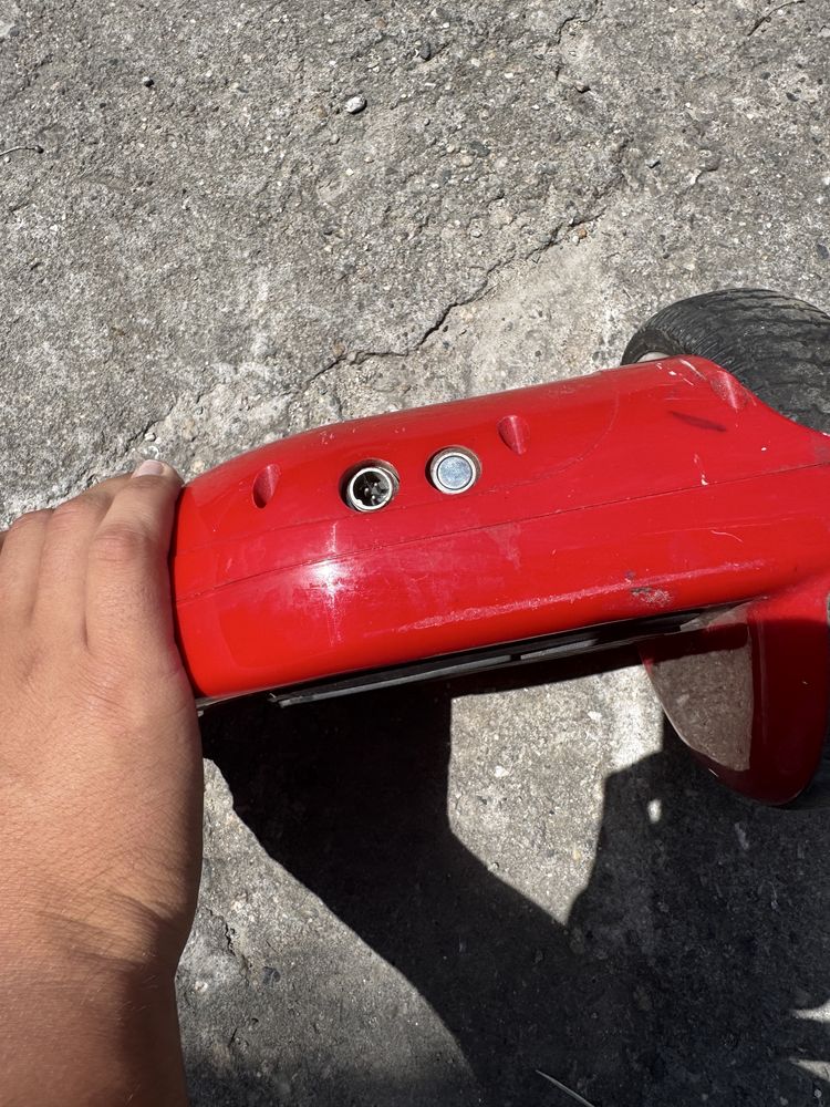 Vand hoverboard rosu fara incarcator