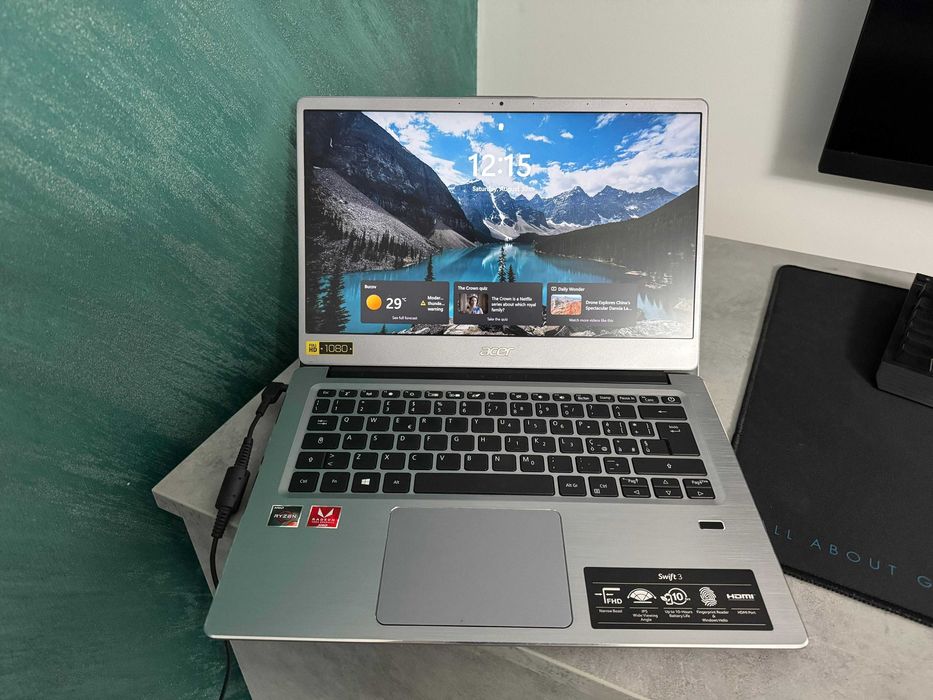 Acer Swift 3 14" Ryzen 3 3200u / 8GB RAM / 512 SSD