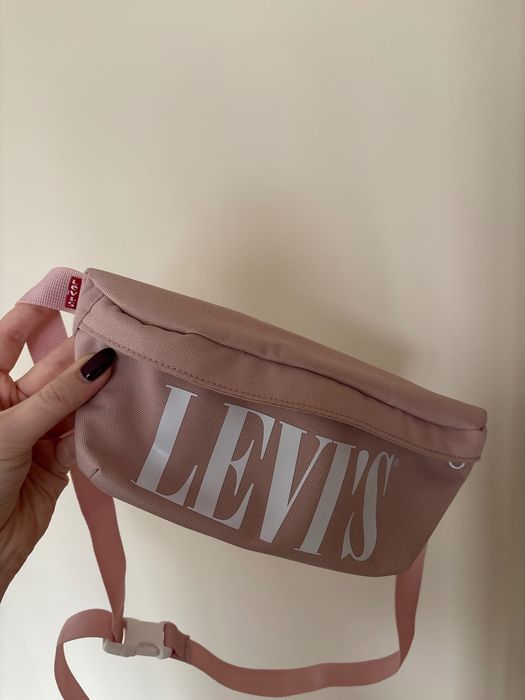 Чанта за кръст Levi’s
