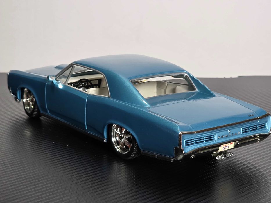Macheta Auto 1/18 Hotwheels Pontiac GTO 1966