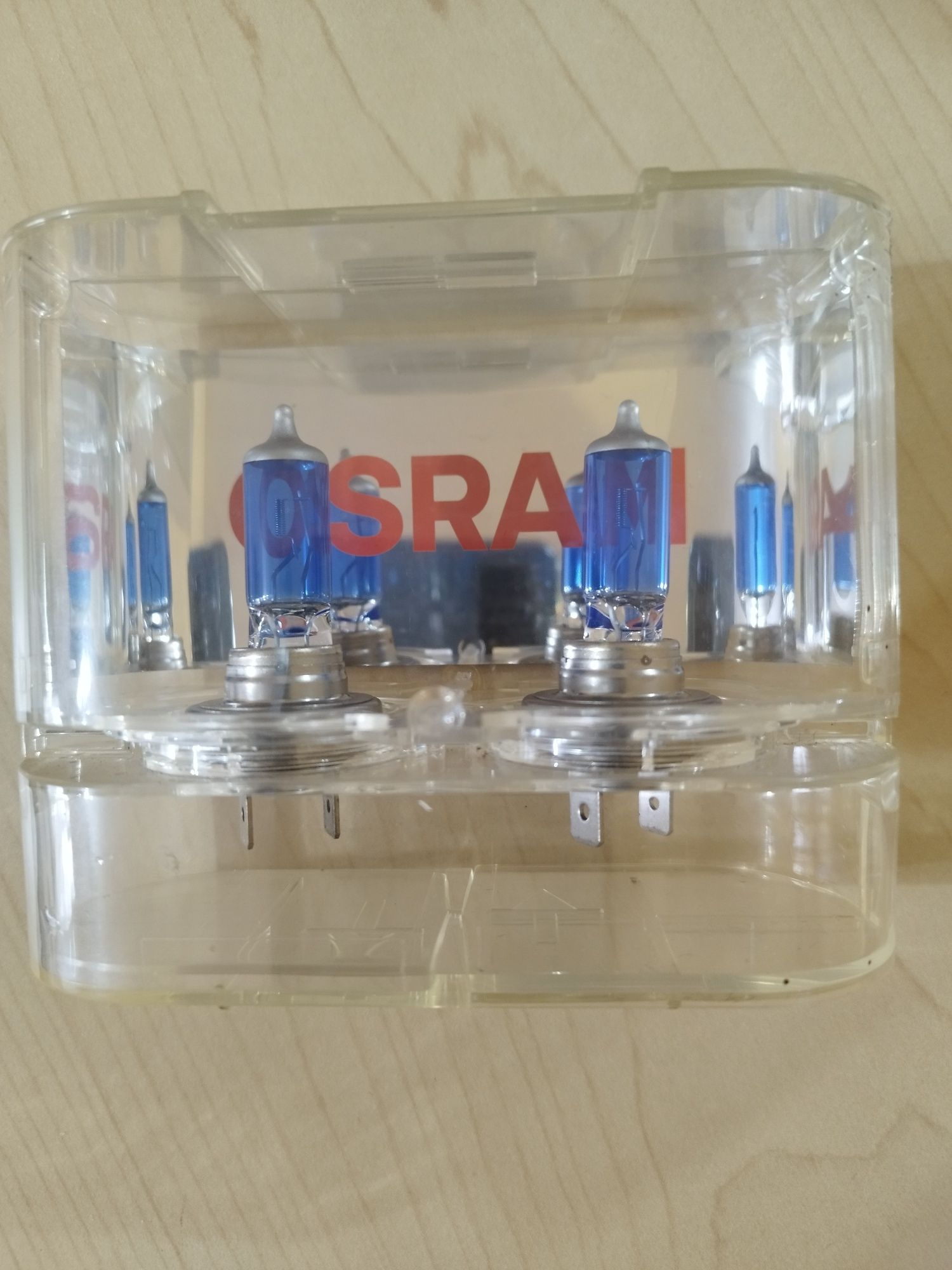 Продавам крушки за фарове.