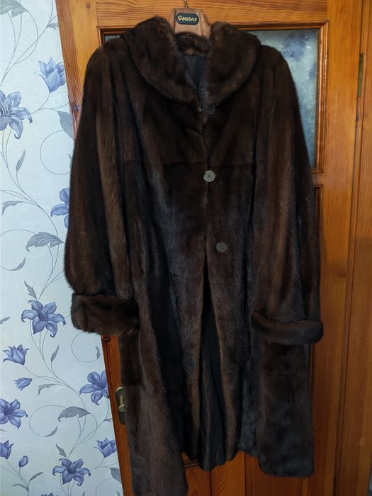 Продам норковую шубу