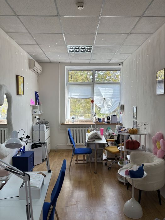 Сдам в аренду столик для маникюра