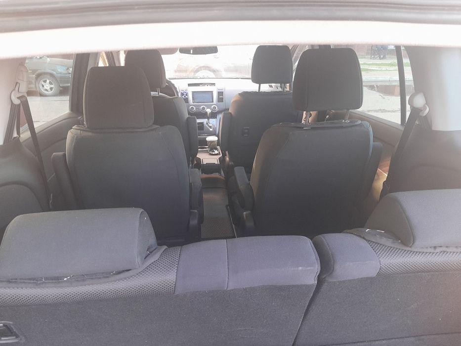 Минивень Мазда МПВ 2007 г