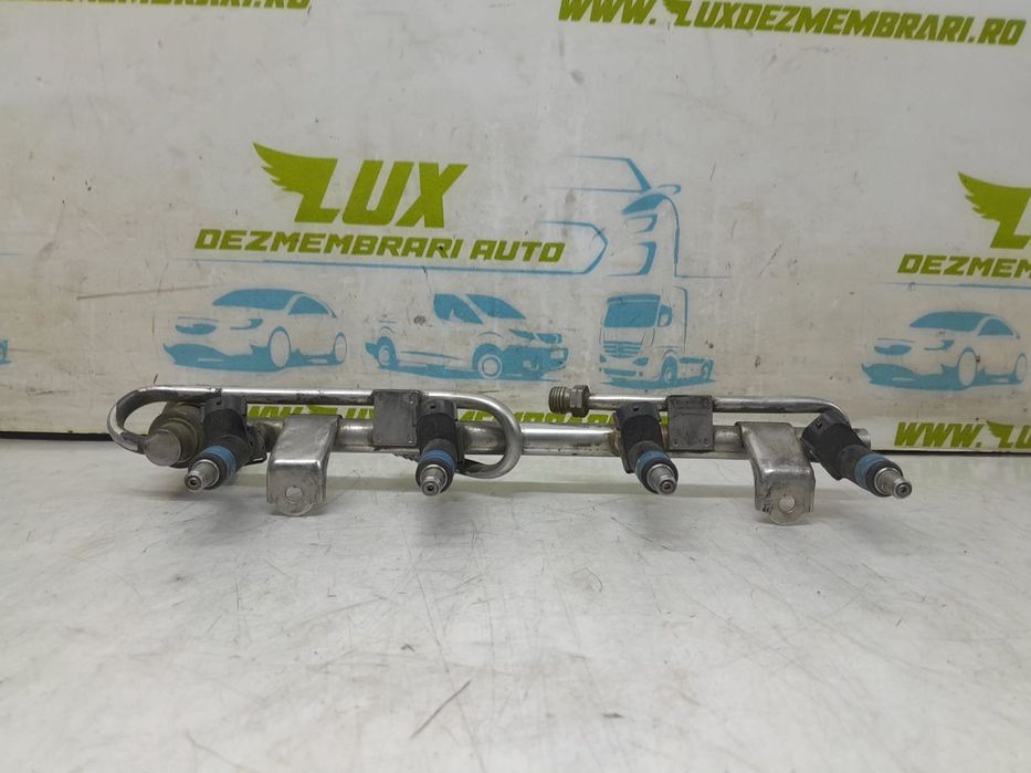 Rampa injectoare 058133681 2.0 benzina ALT Volkswagen VW Passat B5.5