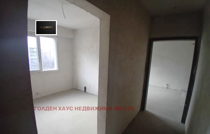 Продава се Двустаен апартамент в Перник, Изток - 61 кв.м за 820 €/кв.м - Снимка #10