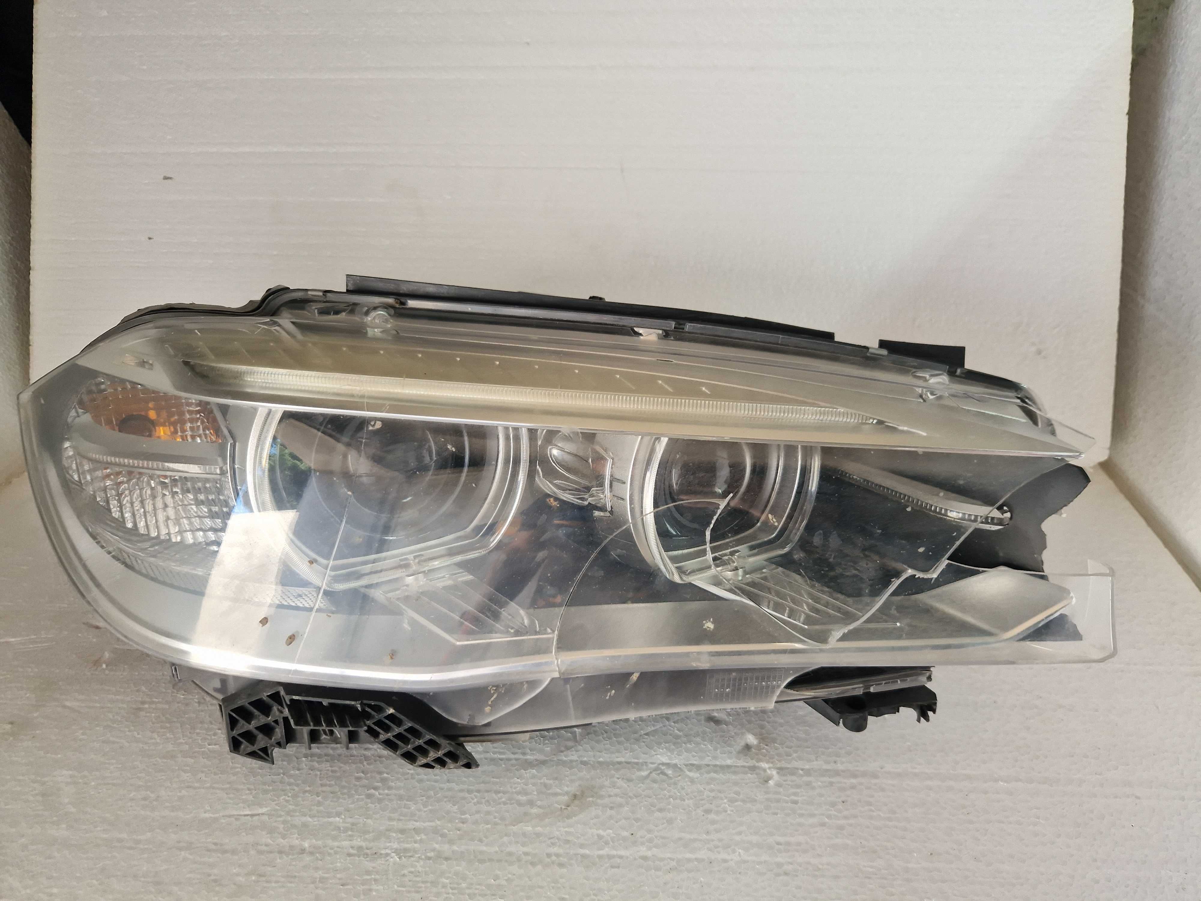 Фарове BMW X5 Xenon LED