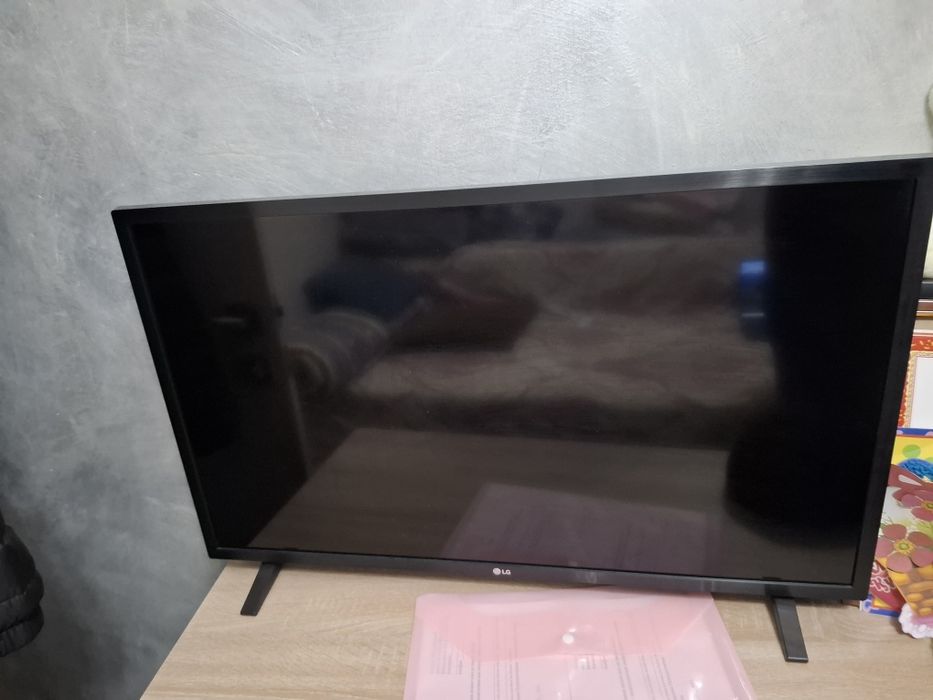 Продам телевизор LG