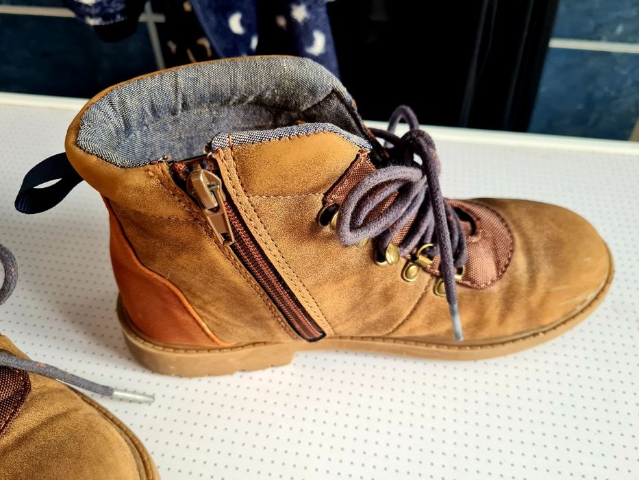 Ghete Tommy Hilfinger mărimea 34