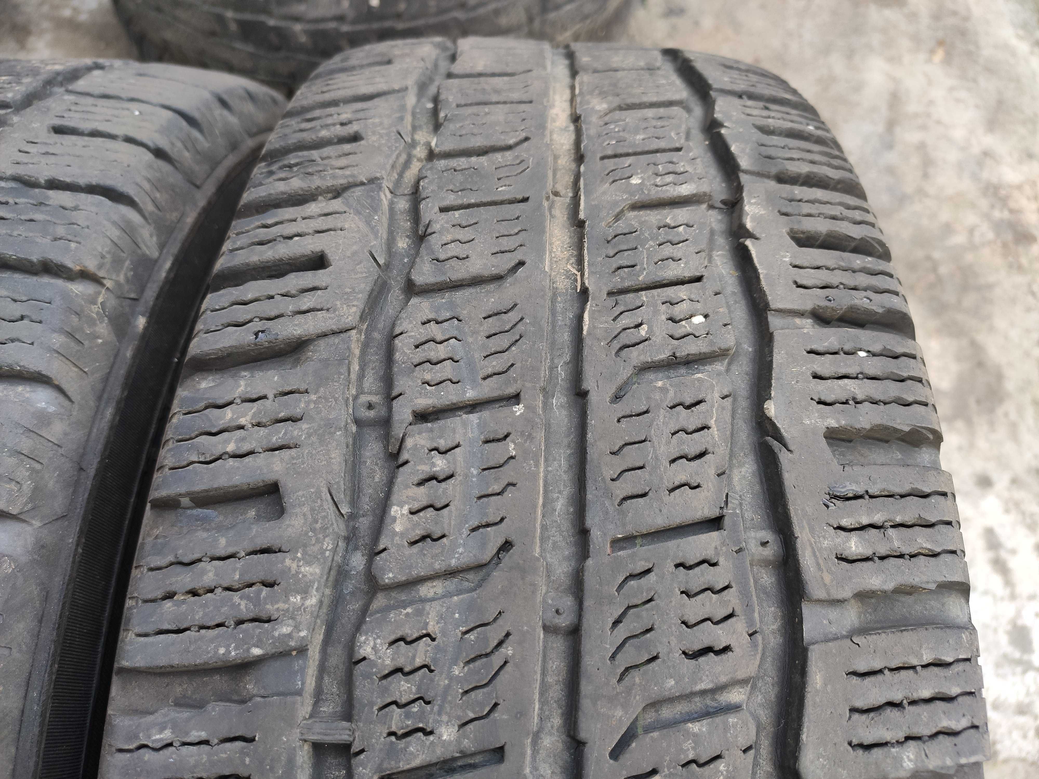 2бр Зимни гуми за БУС 225 70 15 С - Kumho
