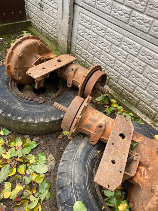 Trompe cu suporti-Aripi pentru tractor 445