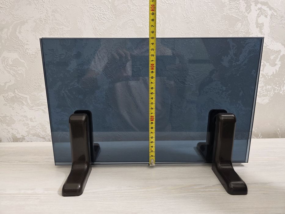 Телевизор Lg 32 и подставка для тюнера. Кранштейн.