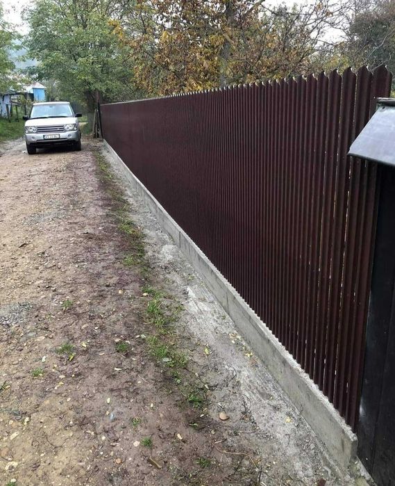 Facem garduri din plasă bordurată