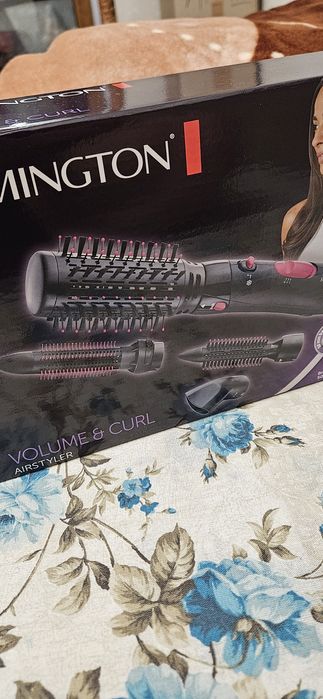 Vand perie de uscat parul Remington NOUĂ.