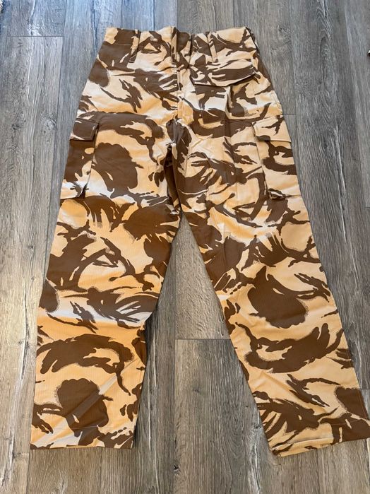 Pantaloni lungi camuflaj desert - Marimea 46/2