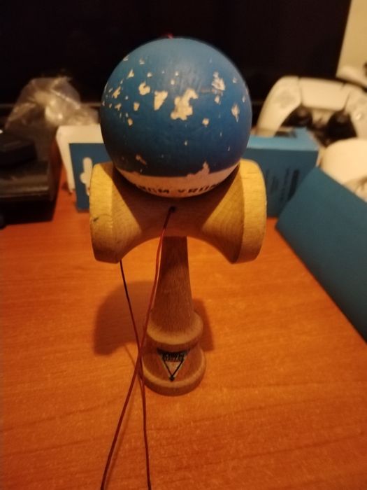 Kendama krom albastra
