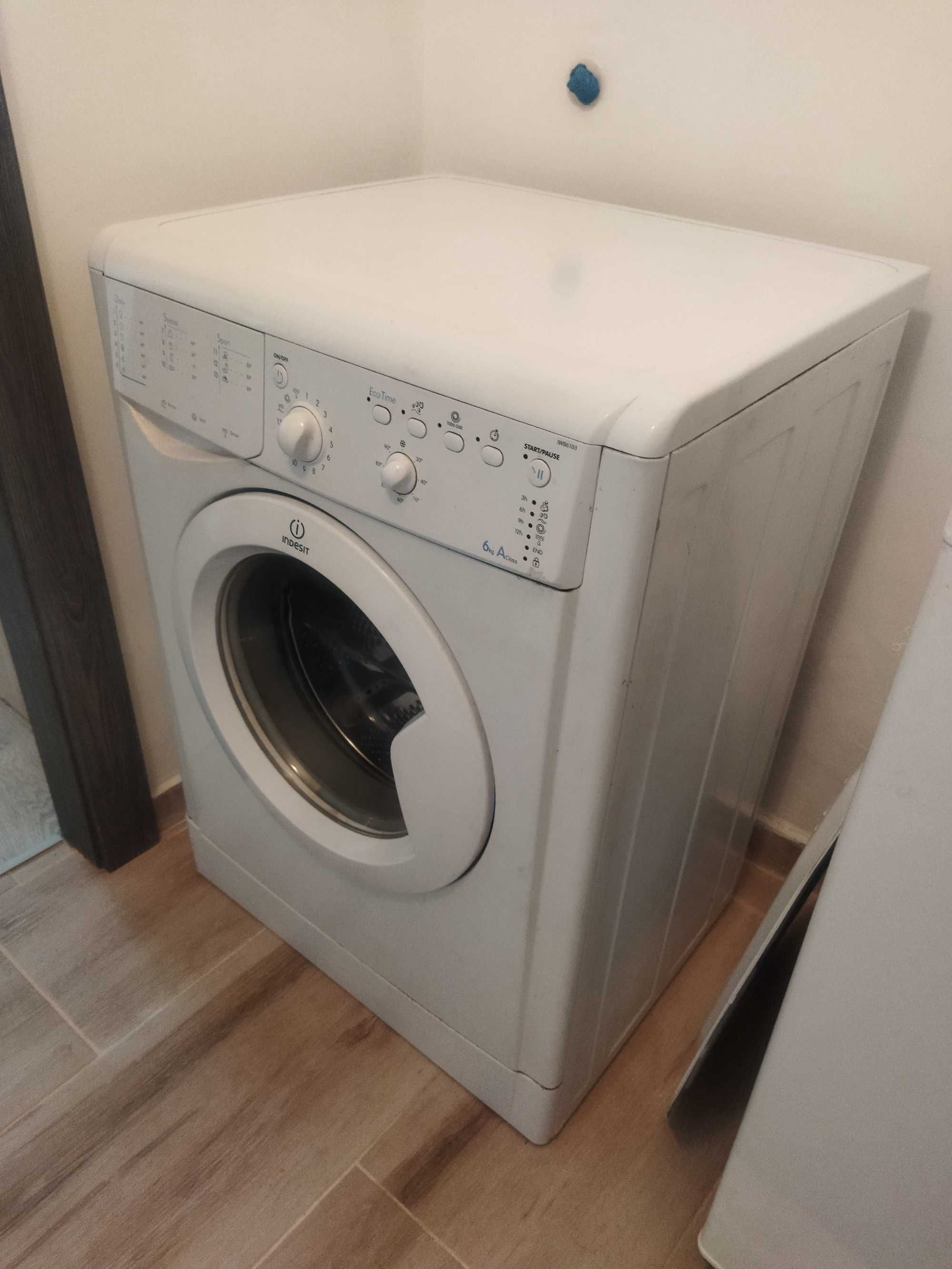 Пералня Индезит Indesit IWB6103 за ремонт или за части