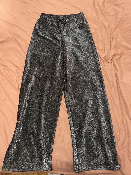 блестящ широк панталон