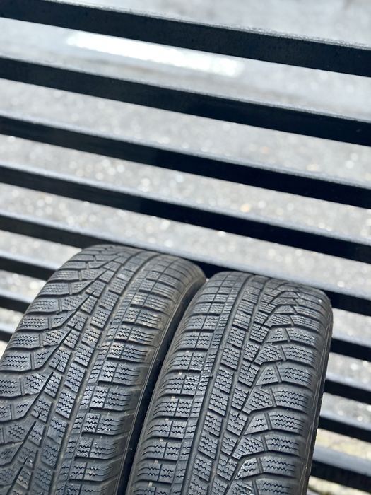 Vand 2 anvelope 185 65 15 Iarna Hankook