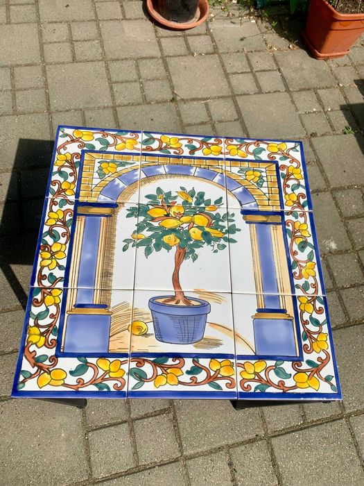 Masuta decorativa handmade faianta spaniola, 45x45 cm blat