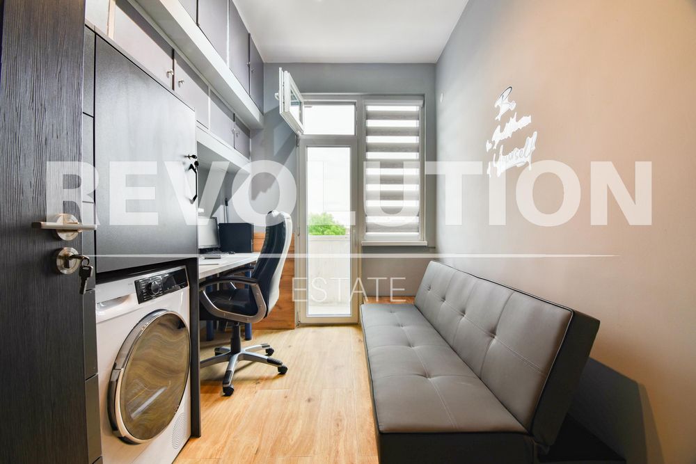 Дава се под наем Тристаен апартамент в София, Център - 90 кв.м за 2000 € - Снимка #10