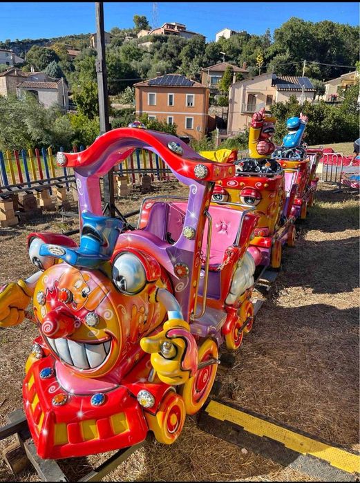 Inchiriere Carusel si Loc de Joaca Mobil pentru evenimente!