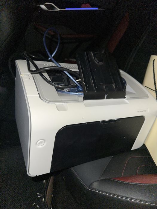 Принтер белый цвета hp laser