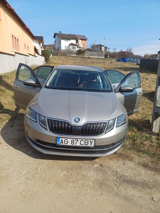 Vând skoda octavia
