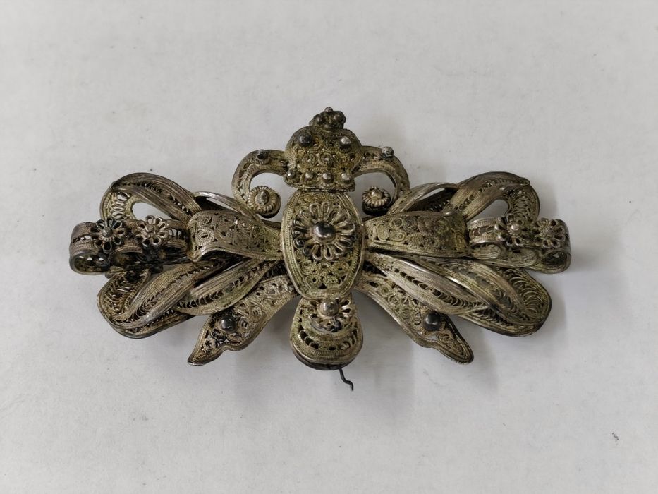 Възрожденска сребърна брошка филигран 0.800