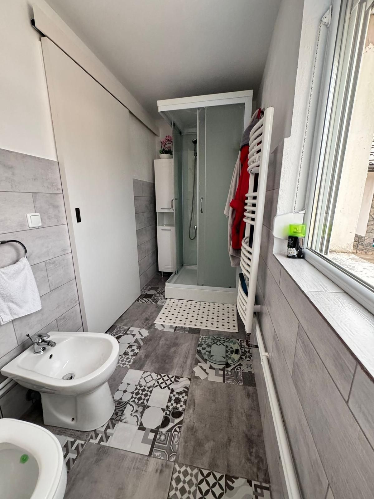 Vand casa in Branesti Gj