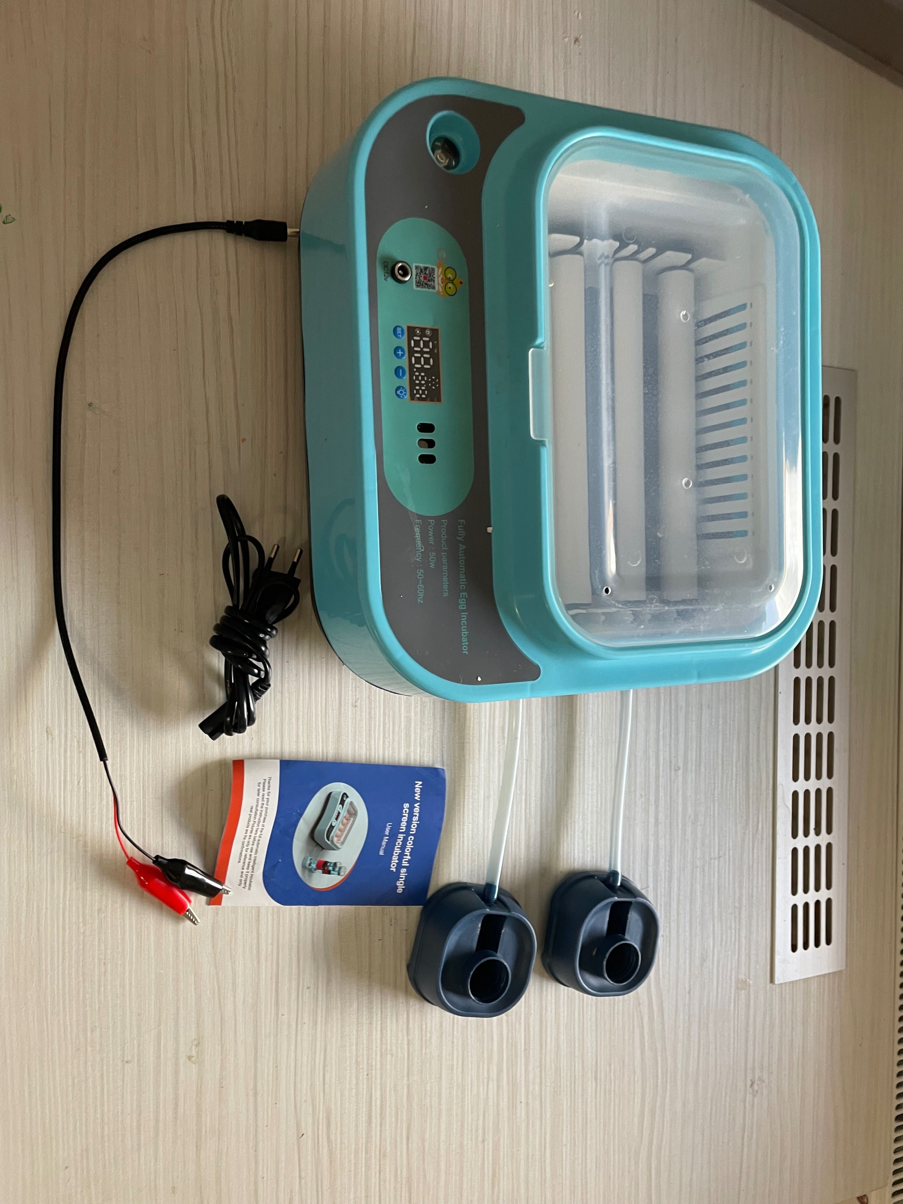 Incubator 12 oua
