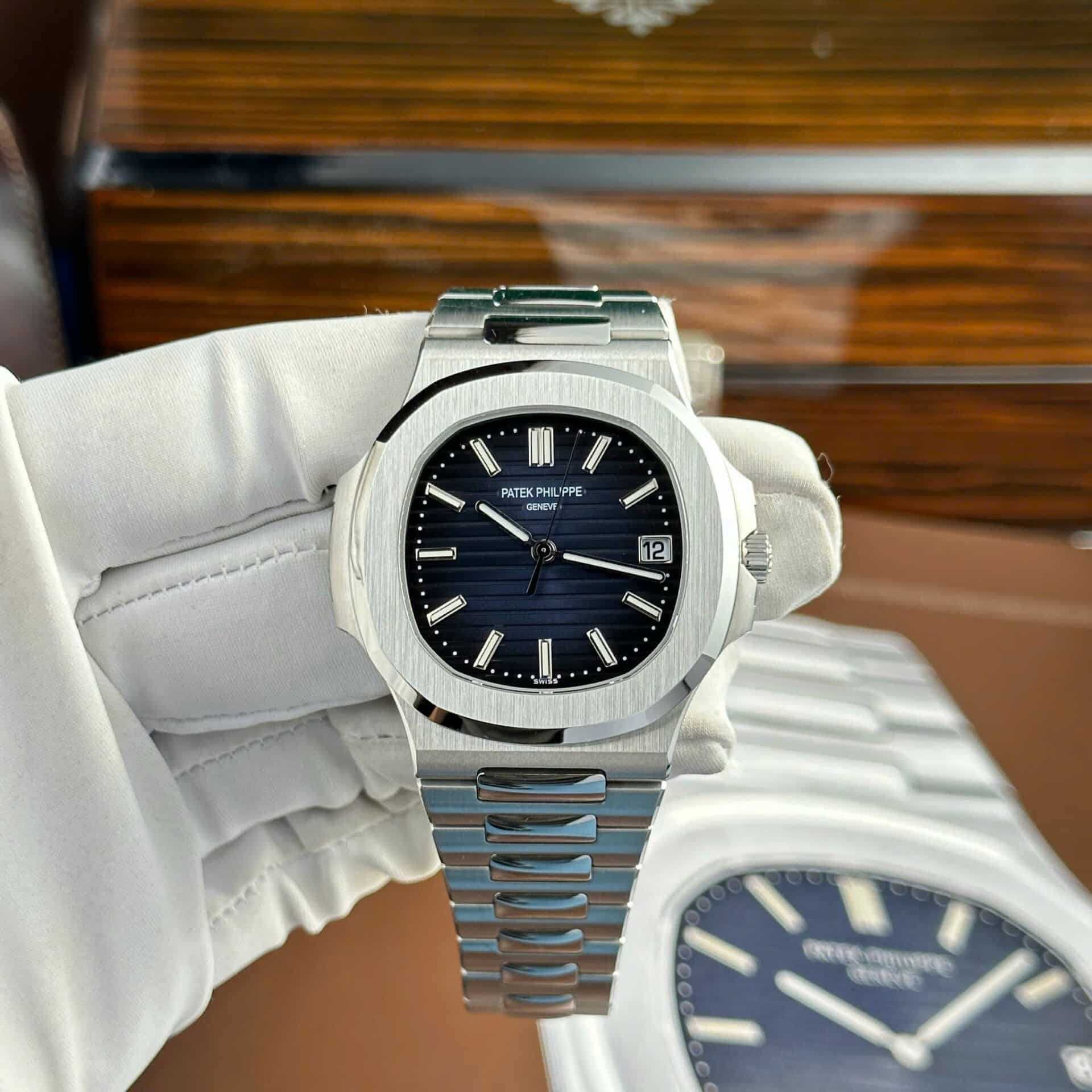 patek philippe nautilus collectie silver
