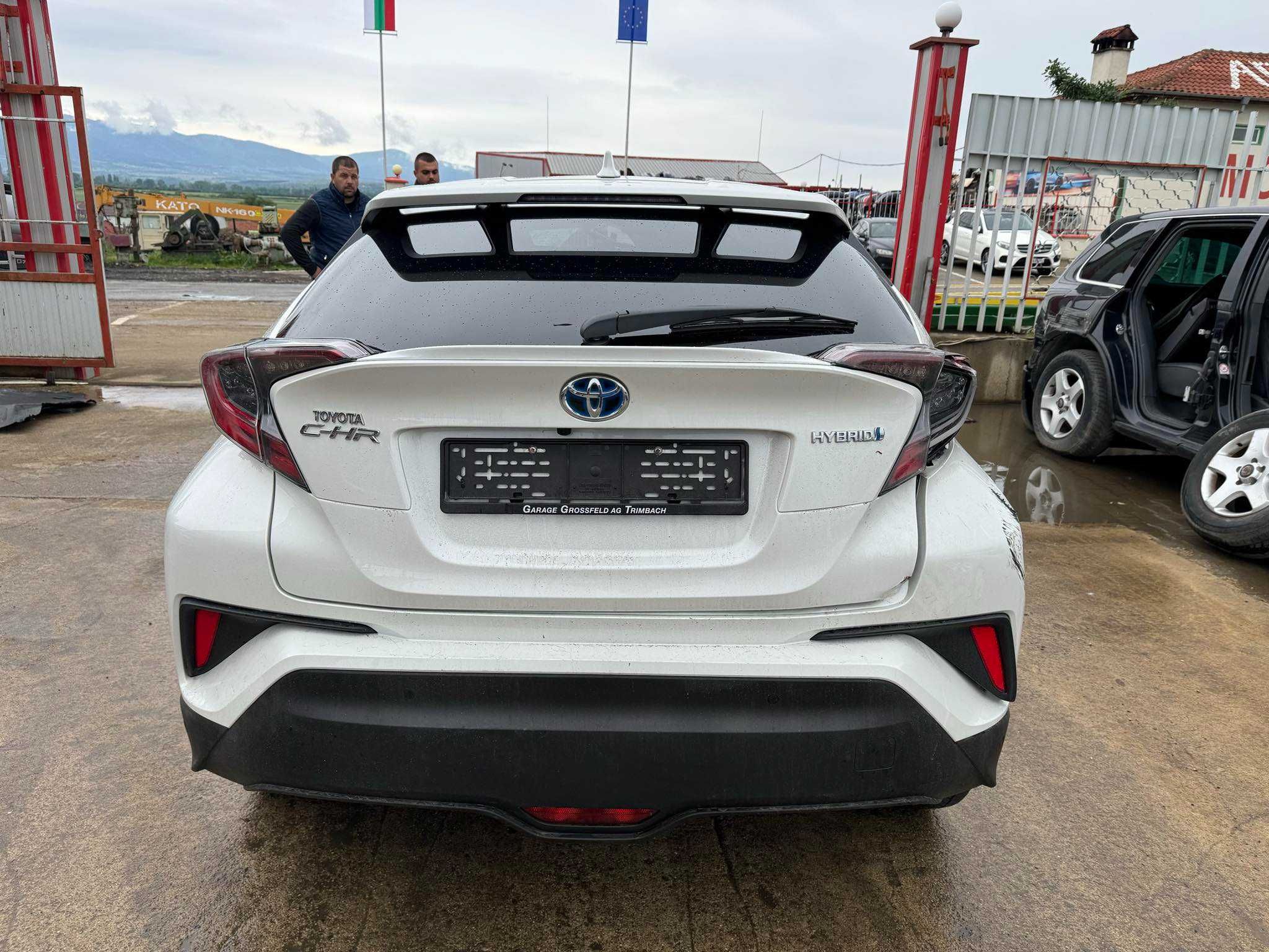 Тойота C-HR 1.8 бензин