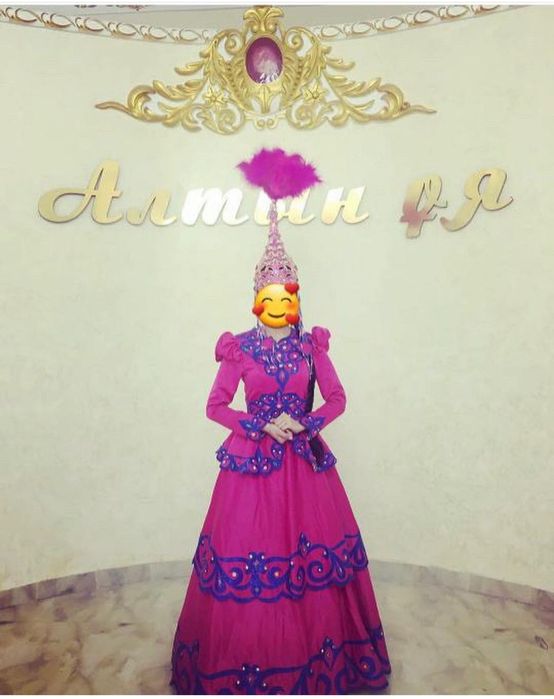 Қазақ киімі.                         .