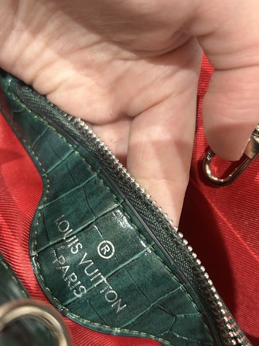 Чанта Louis Vuitton Capucines