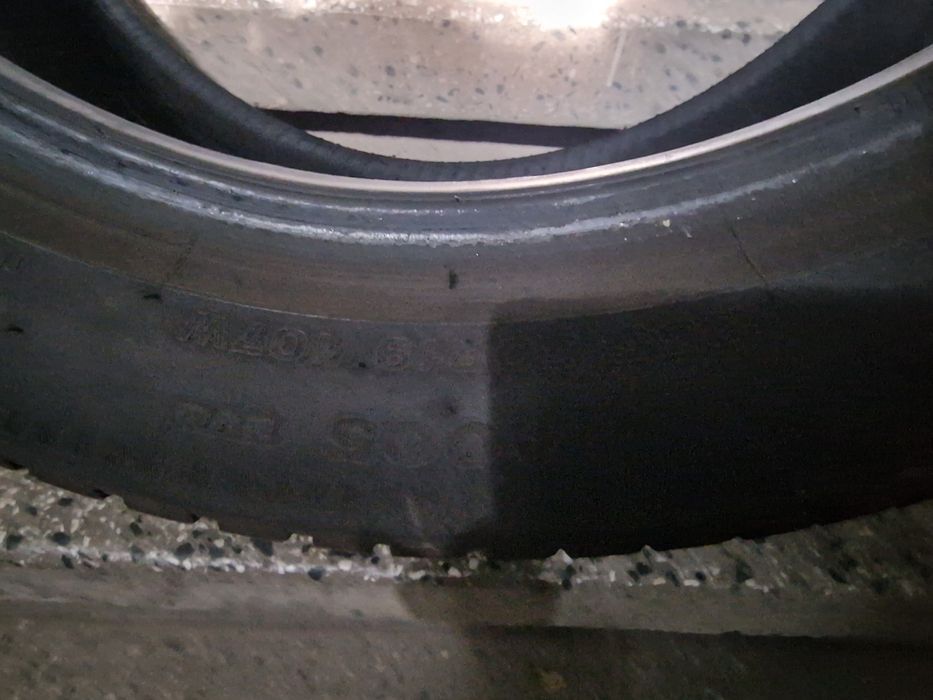 Гуми зимни 255/50/19 Bridgestone