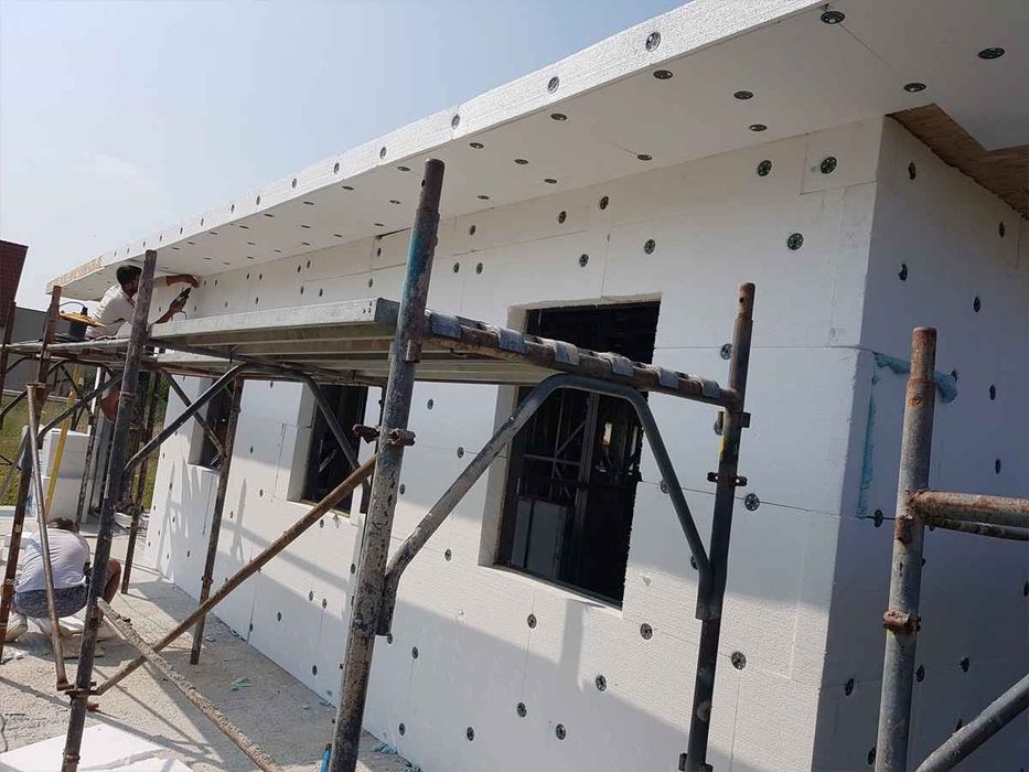 Placări polistiren reparații case Acoperișuri