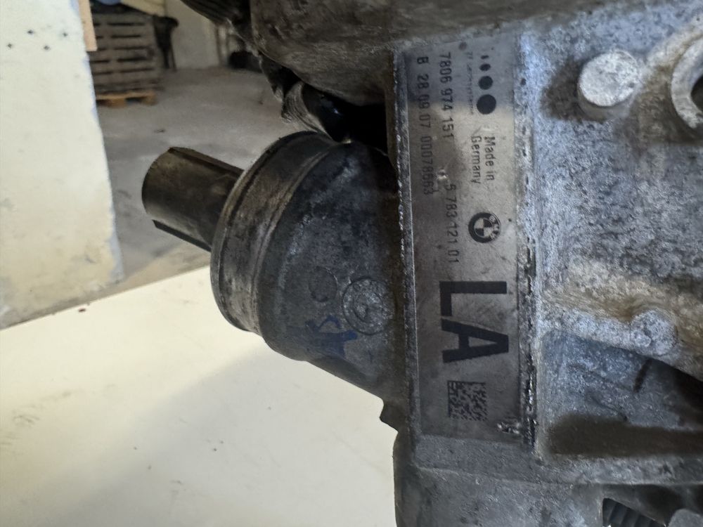 Електрическа Кормилна рейка бмв е90 е91 е84 е87 / bmw e90 e91 e84 e87