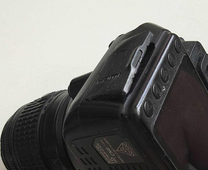 DSLR Nikon D3400 + AF-P DX NIKKOR 18–55mm f/3.5–5.6G VR Lenses