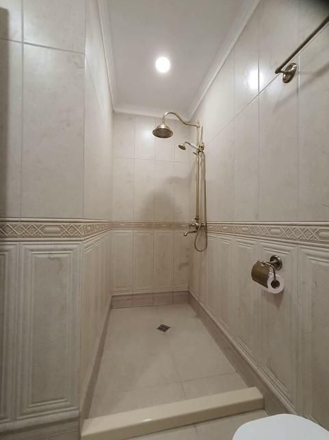 Продава се Четиристаен апартамент в Бургас, Славейков - 130 кв.м за 2124 €/кв.м - Снимка #5