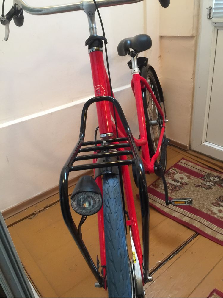 Велосипед колело 28 цола червен цвят много добро
