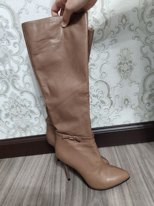 Продам кожаные сапоги весна-осень, новые
